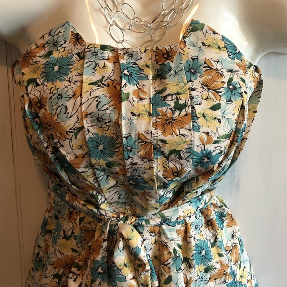 Strapless Floral - Picture 3 of 3